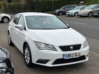 SEAT LEON
