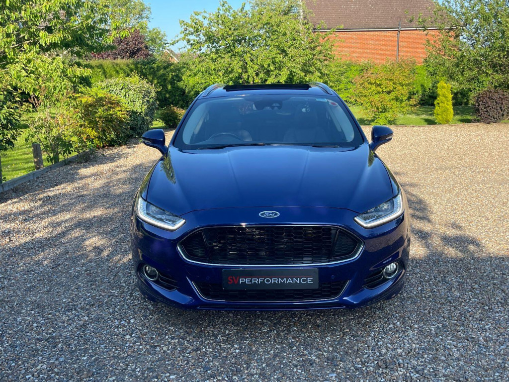 View FORD MONDEO 2.0 TDCi Titanium 180 BHP - Very High Spec - Exterior Body Styling - Panoramic Roof - ULEZ Exempt