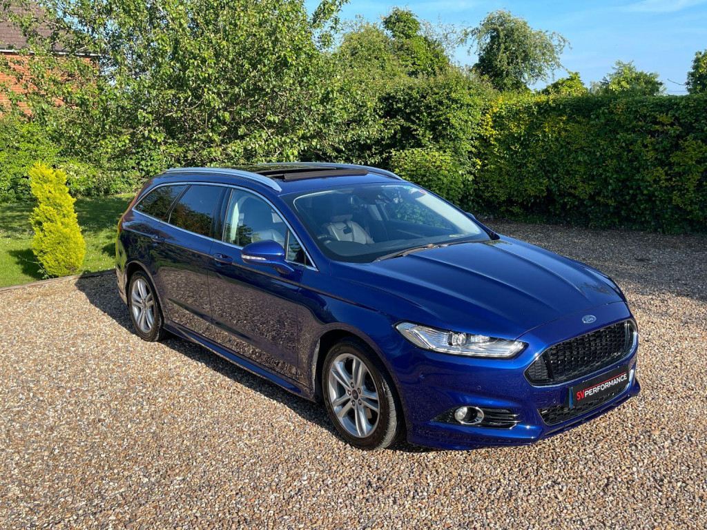View FORD MONDEO 2.0 TDCi Titanium 180 BHP - Very High Spec - Exterior Body Styling - Panoramic Roof - ULEZ Exempt