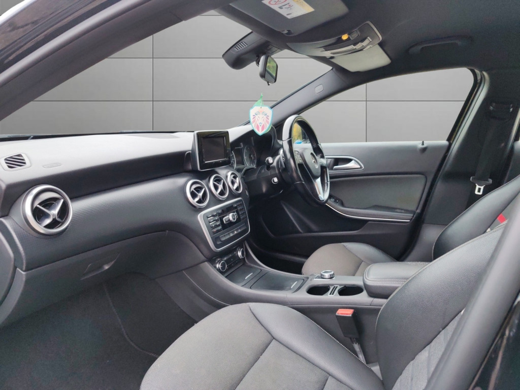 MERCEDES-BENZ A CLASS