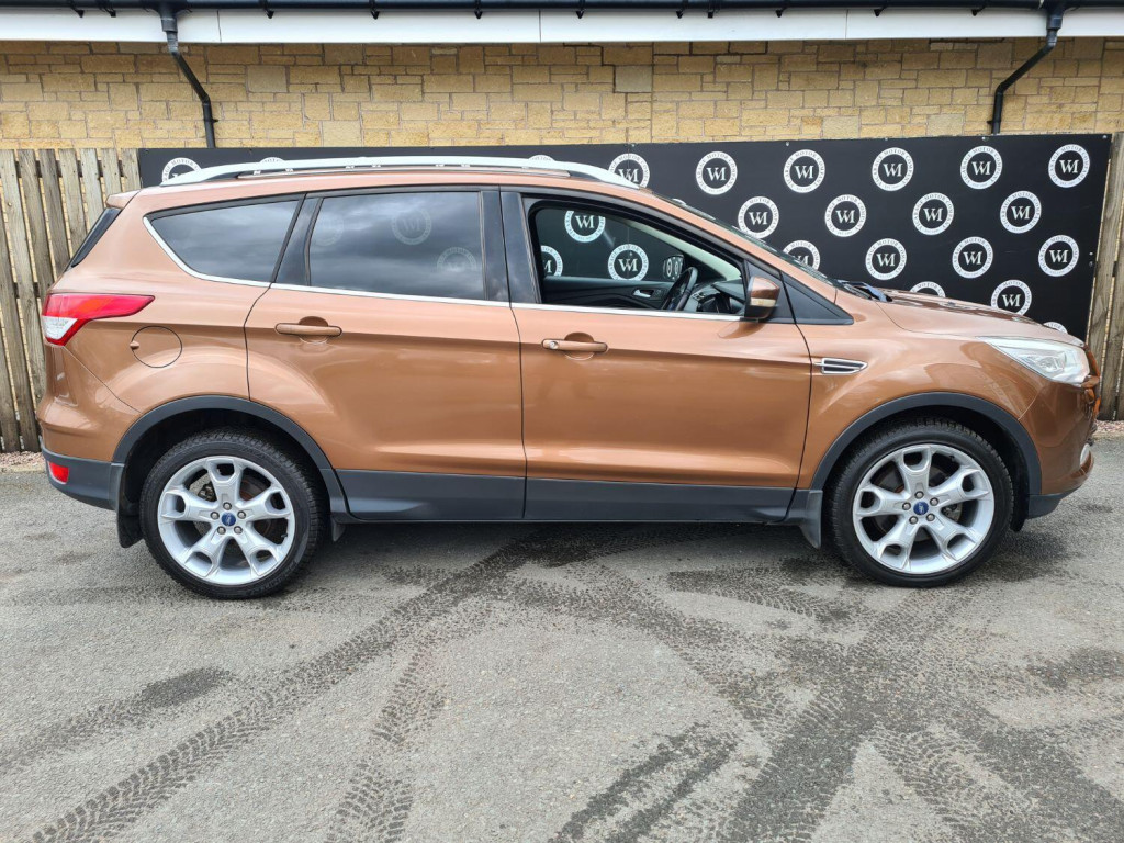 FORD KUGA