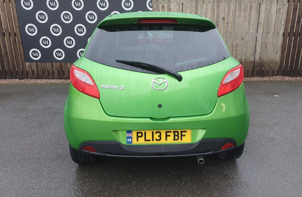 MAZDA 2