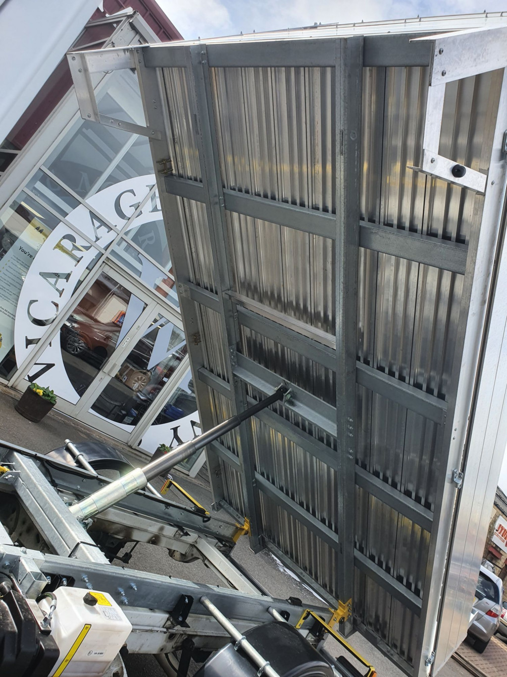 MERCEDES-BENZ SPRINTER