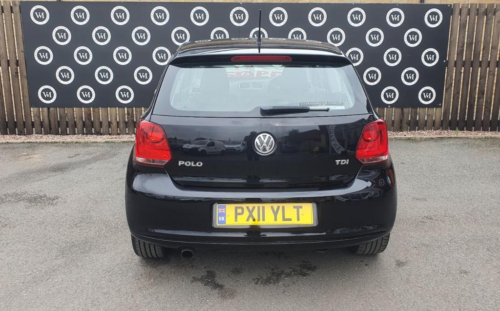 VOLKSWAGEN POLO