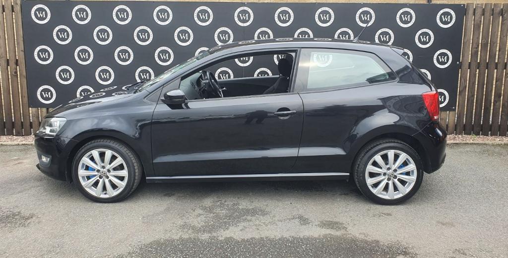 VOLKSWAGEN POLO