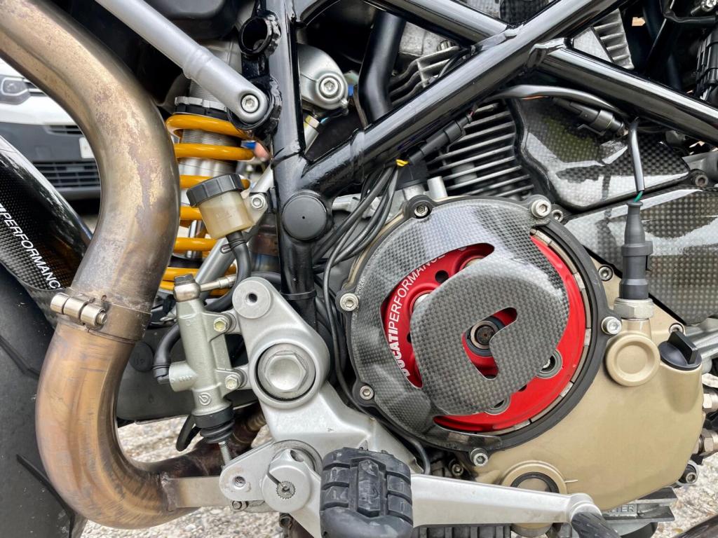 DUCATI Hypermotard