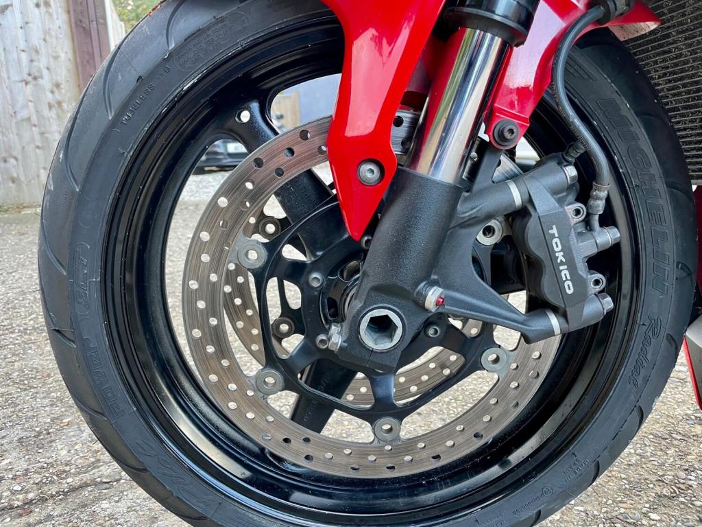 HONDA CBR1000RR Fireblade