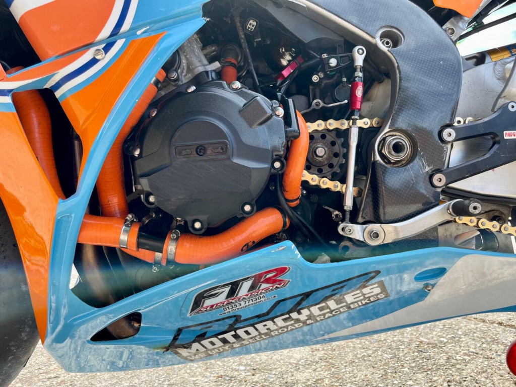 HONDA CBR1000RR Fireblade