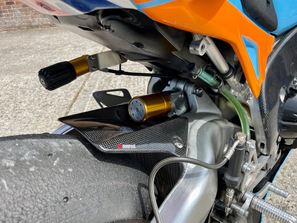 HONDA CBR1000RR Fireblade