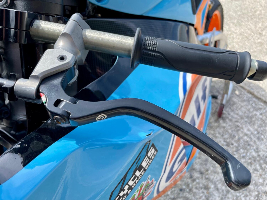 HONDA CBR1000RR Fireblade