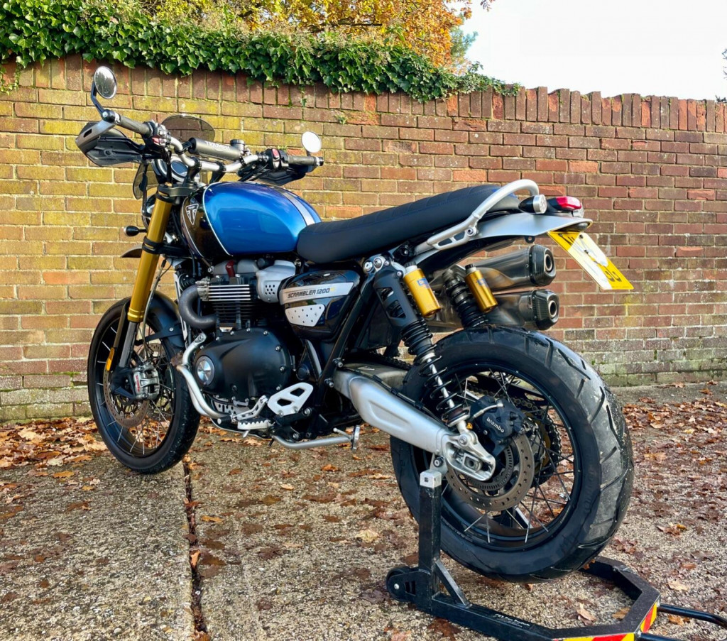 TRIUMPH SCRAMBLER 1200