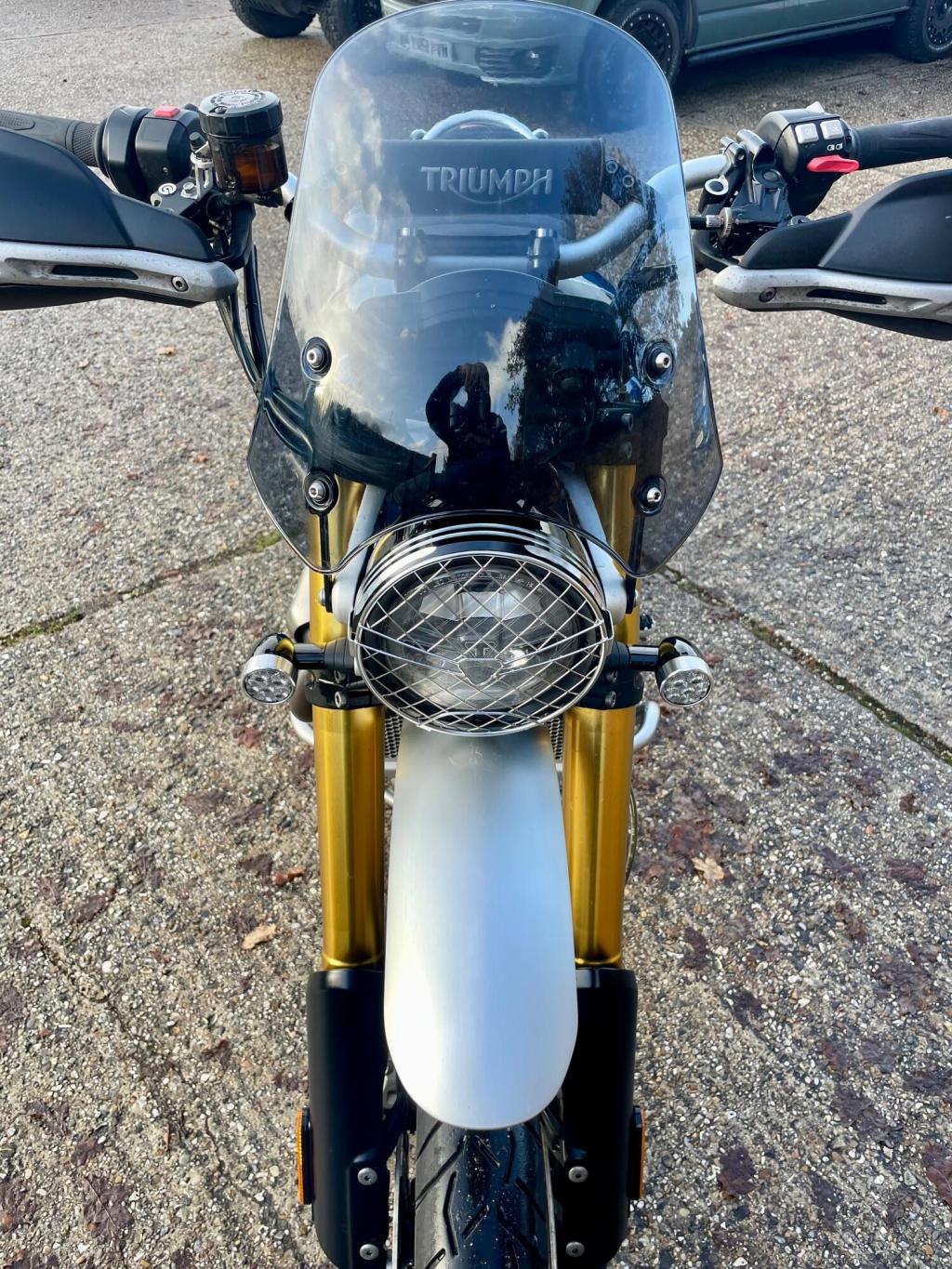 TRIUMPH SCRAMBLER 1200