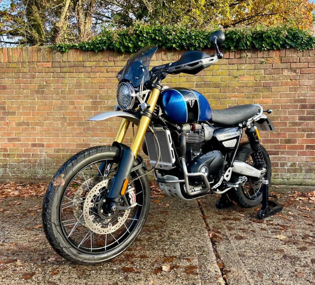 TRIUMPH SCRAMBLER 1200