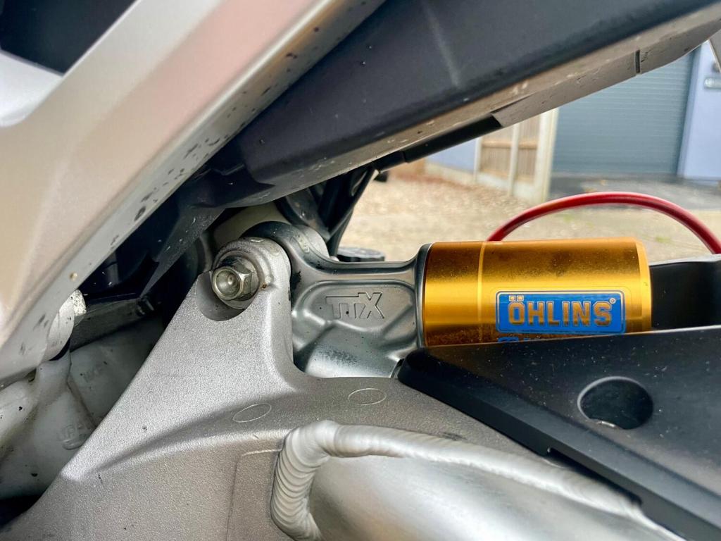 HONDA CBR1000RR Fireblade