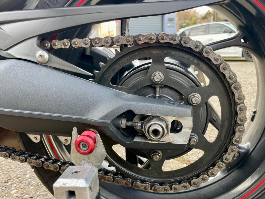 TRIUMPH STREET TRIPLE 765