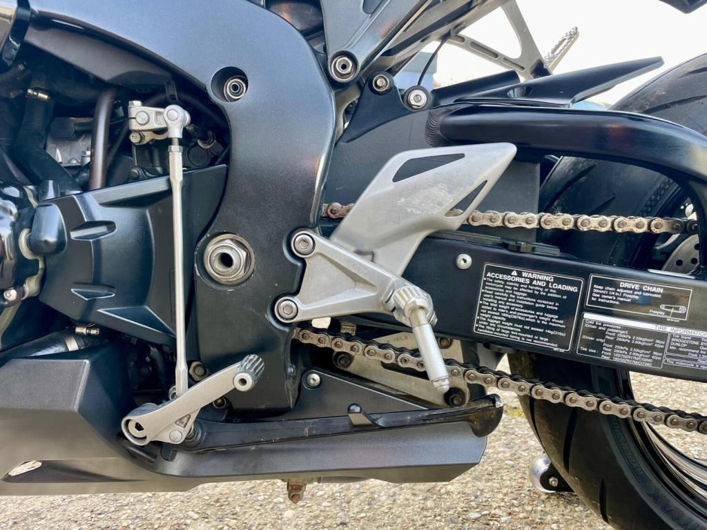 HONDA CBR1000RR Fireblade