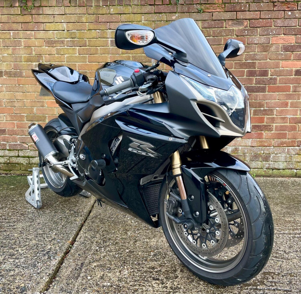 View SUZUKI GSXR1000   