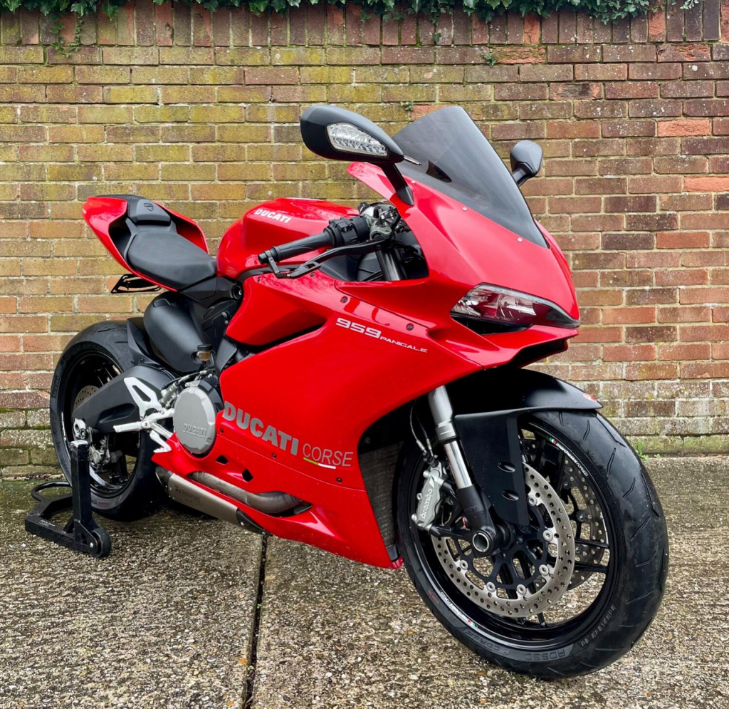 View DUCATI 959 Panigale   