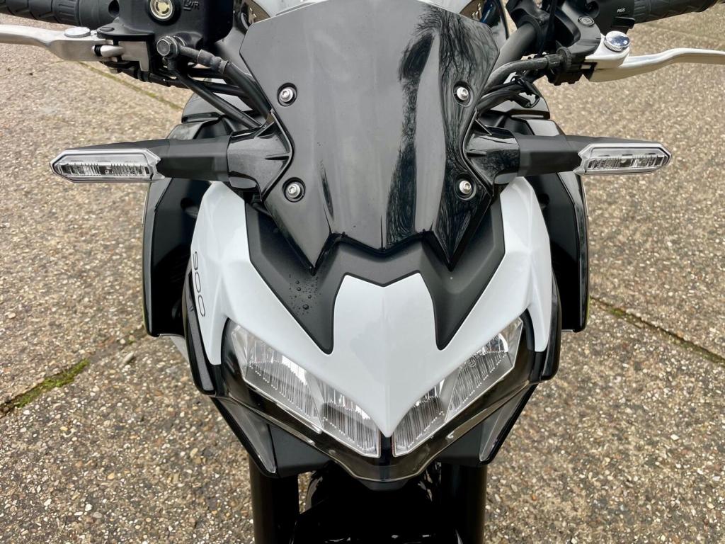KAWASAKI Z900