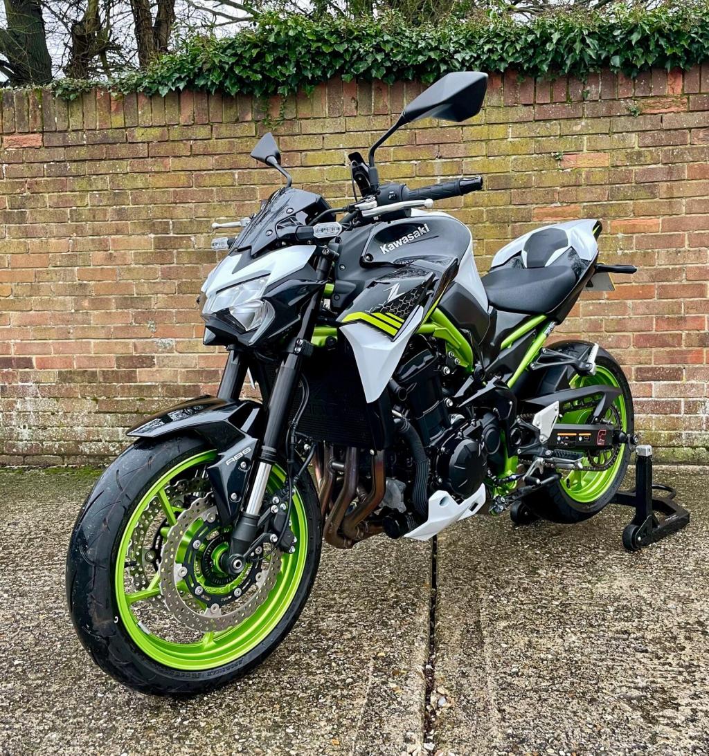 KAWASAKI Z900