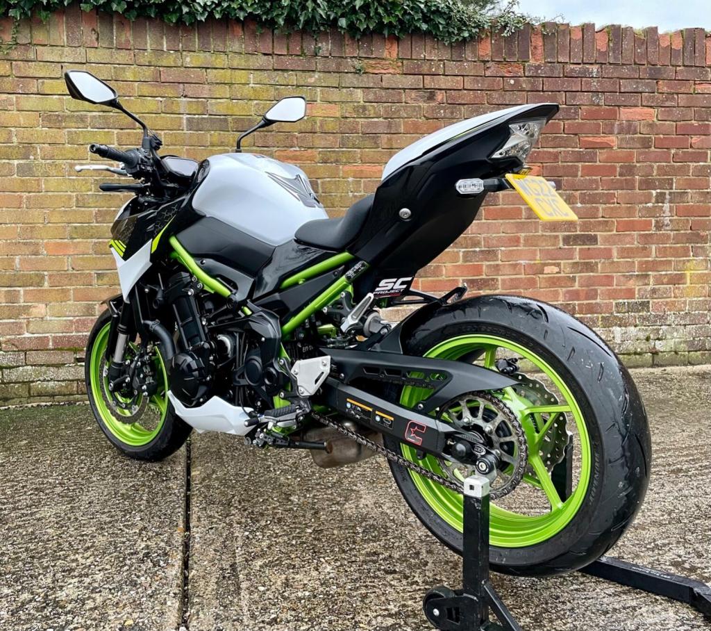 KAWASAKI Z900
