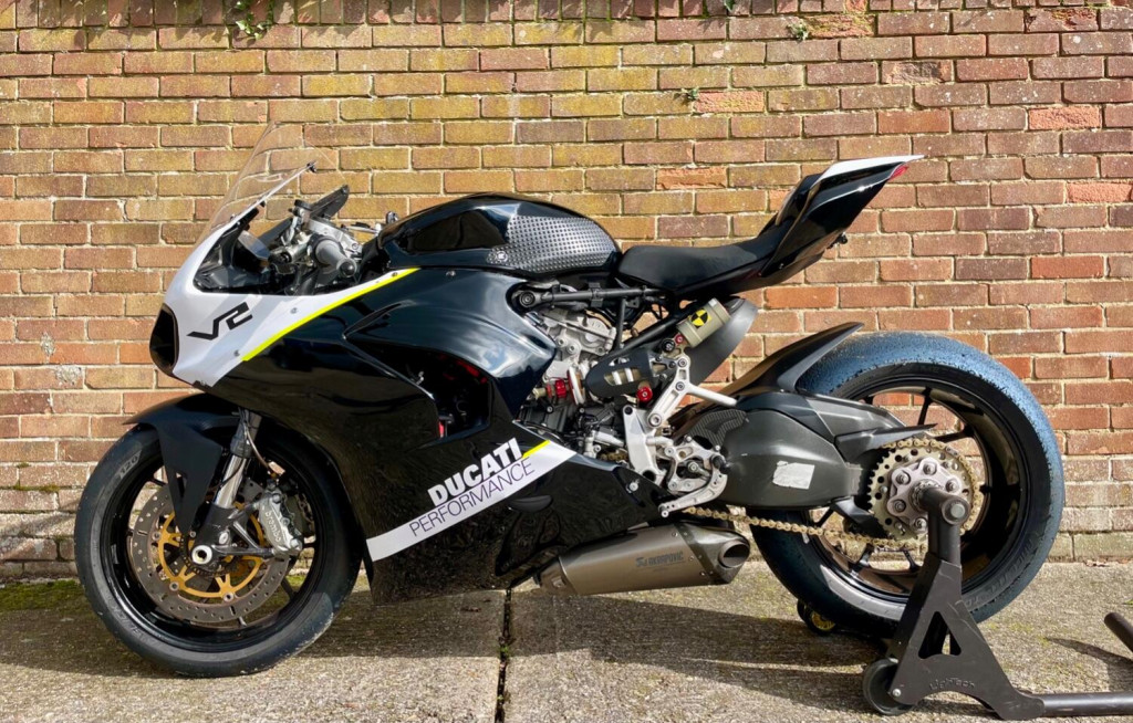 View DUCATI PANIGALE V2   
