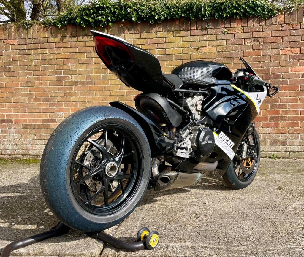 DUCATI PANIGALE V2