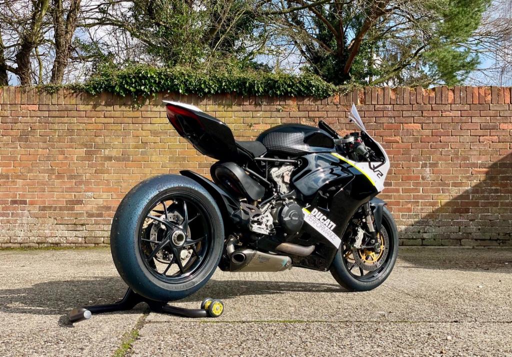 DUCATI PANIGALE V2