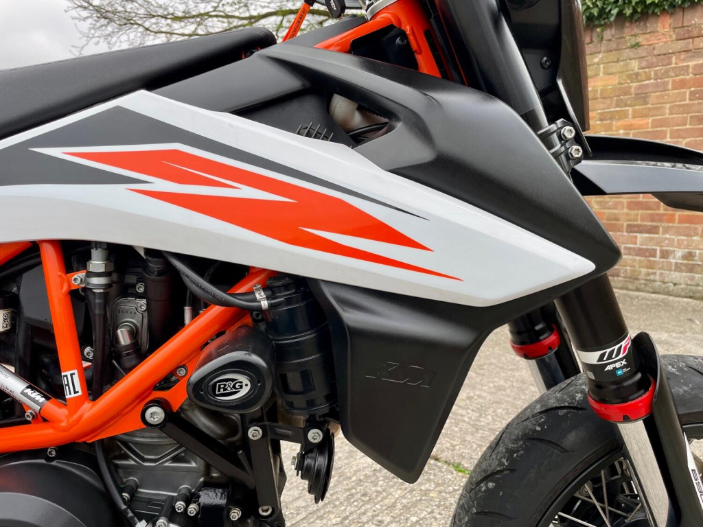 KTM 690 SMC R