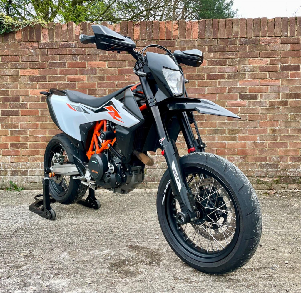 KTM 690 SMC R