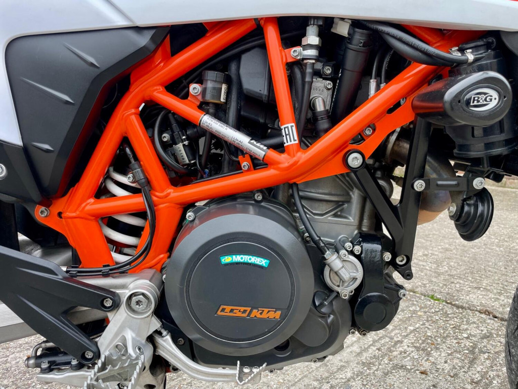 KTM 690 SMC R