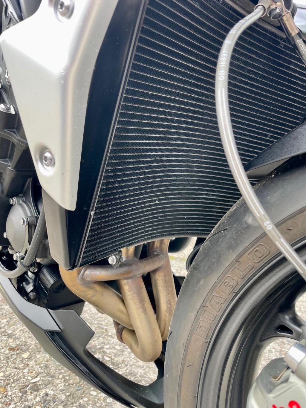 TRIUMPH STREET TRIPLE 765