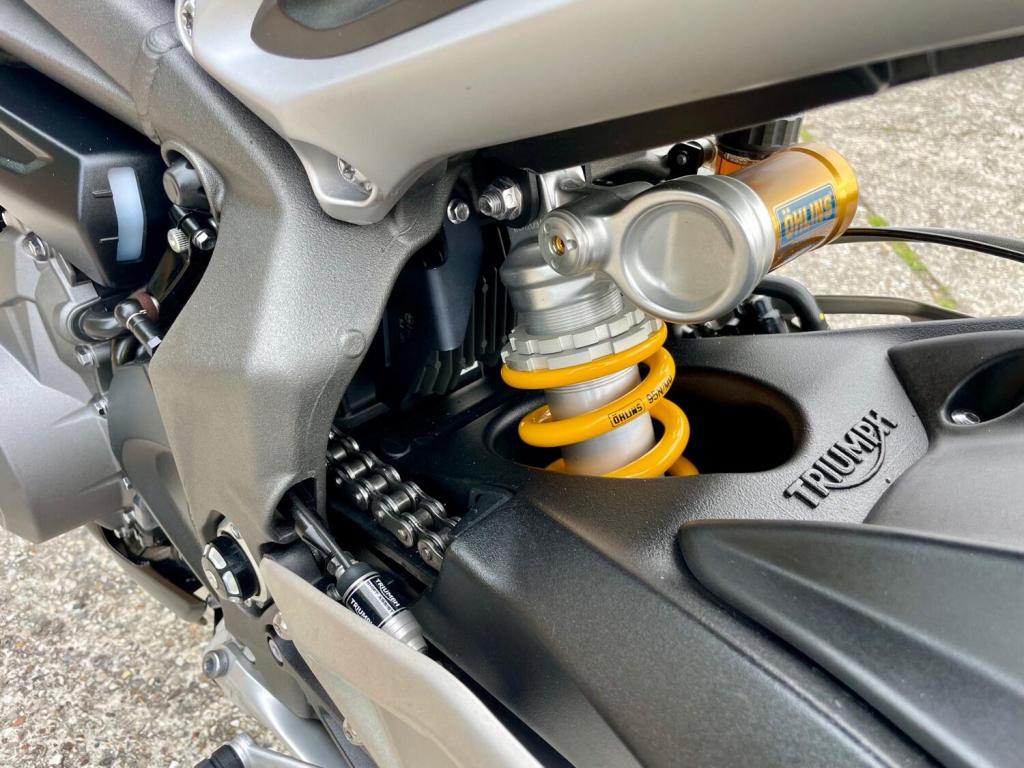 TRIUMPH STREET TRIPLE 765