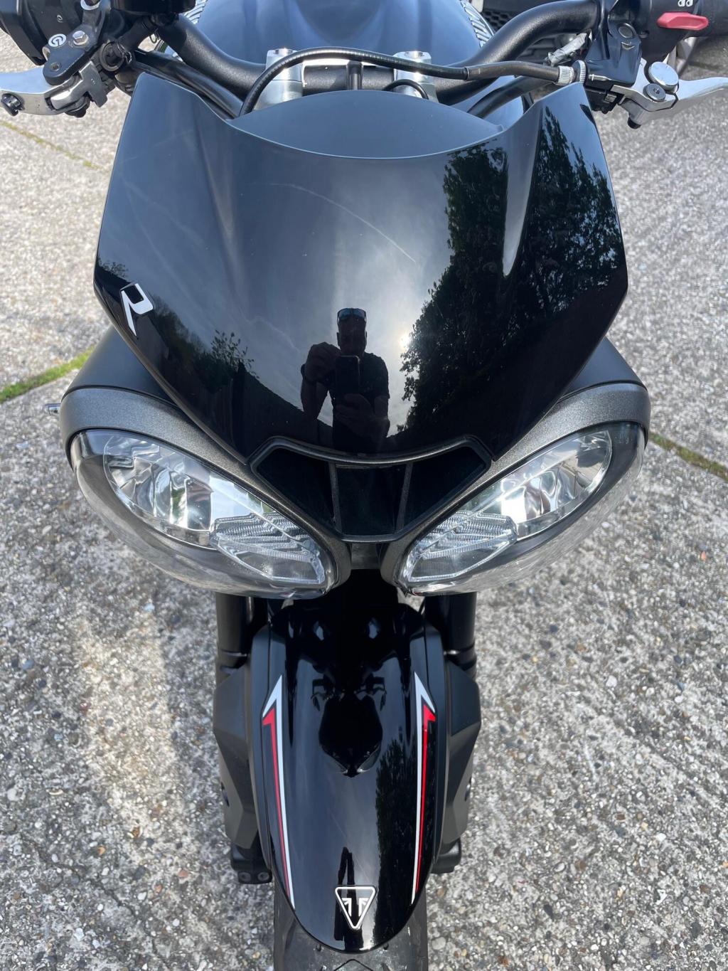TRIUMPH STREET TRIPLE 765