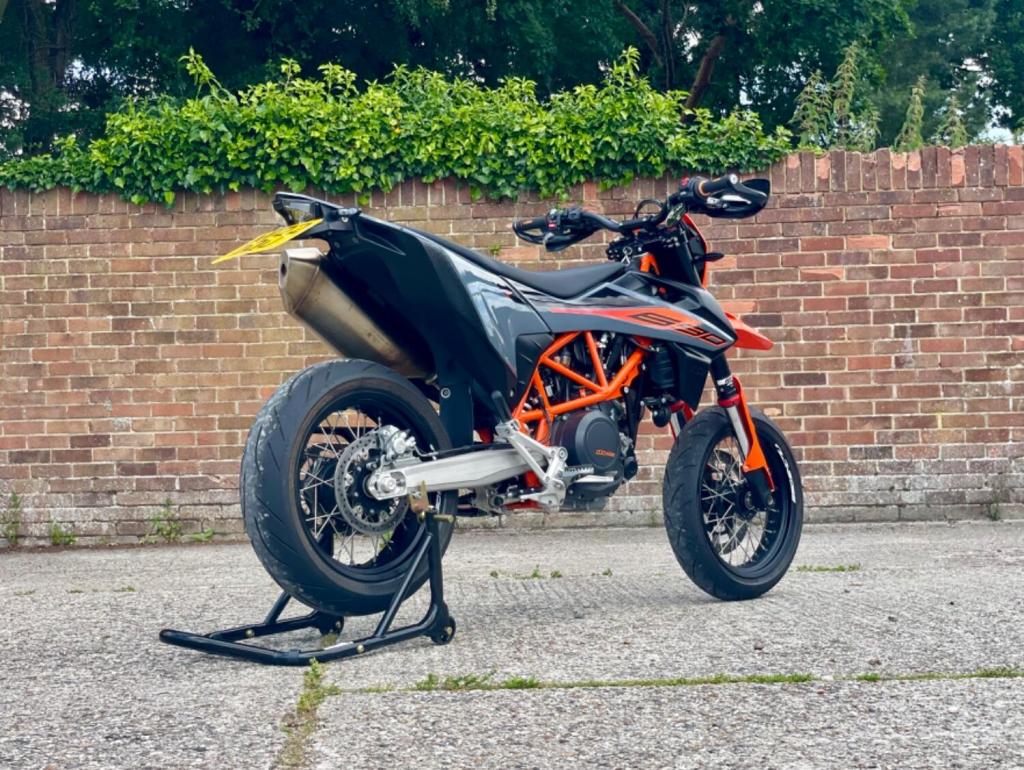 KTM 690 SMC R