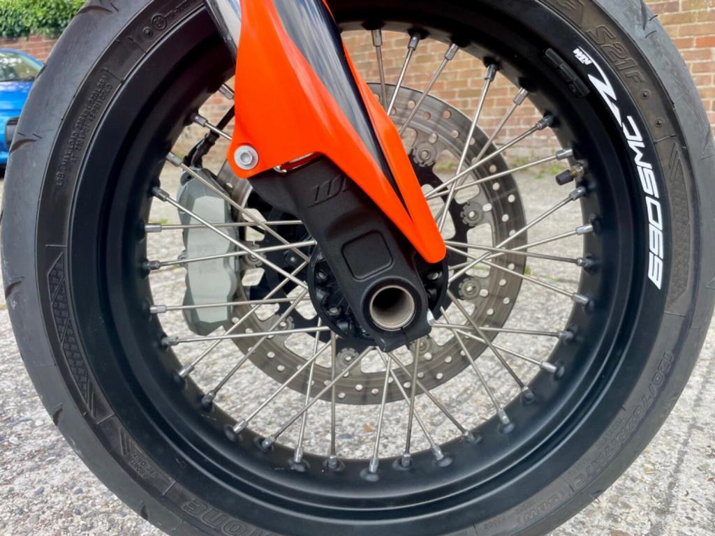 KTM 690 SMC R