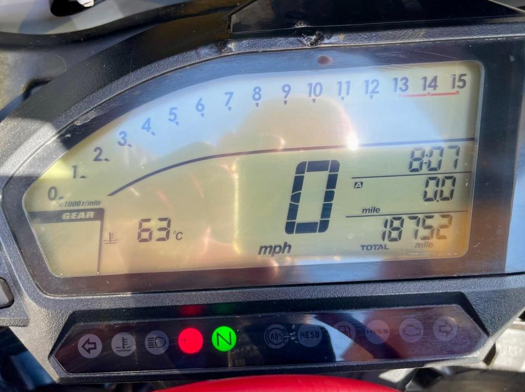 HONDA CBR1000RR Fireblade