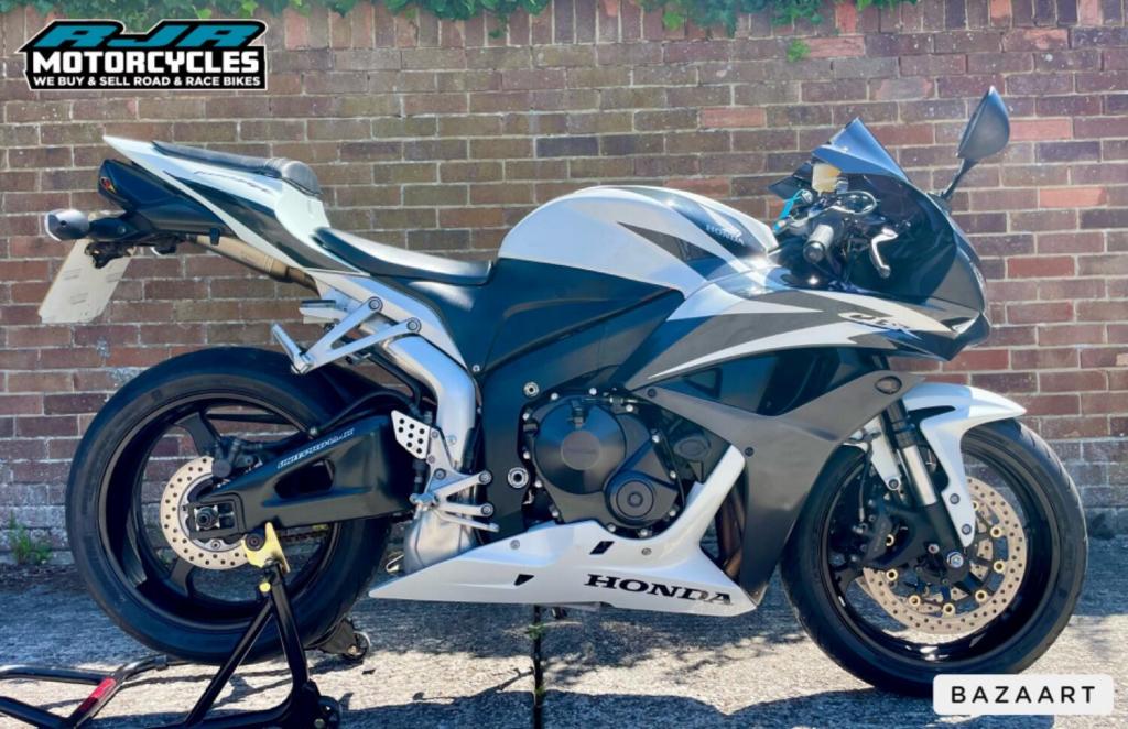 View HONDA CBR600RR 