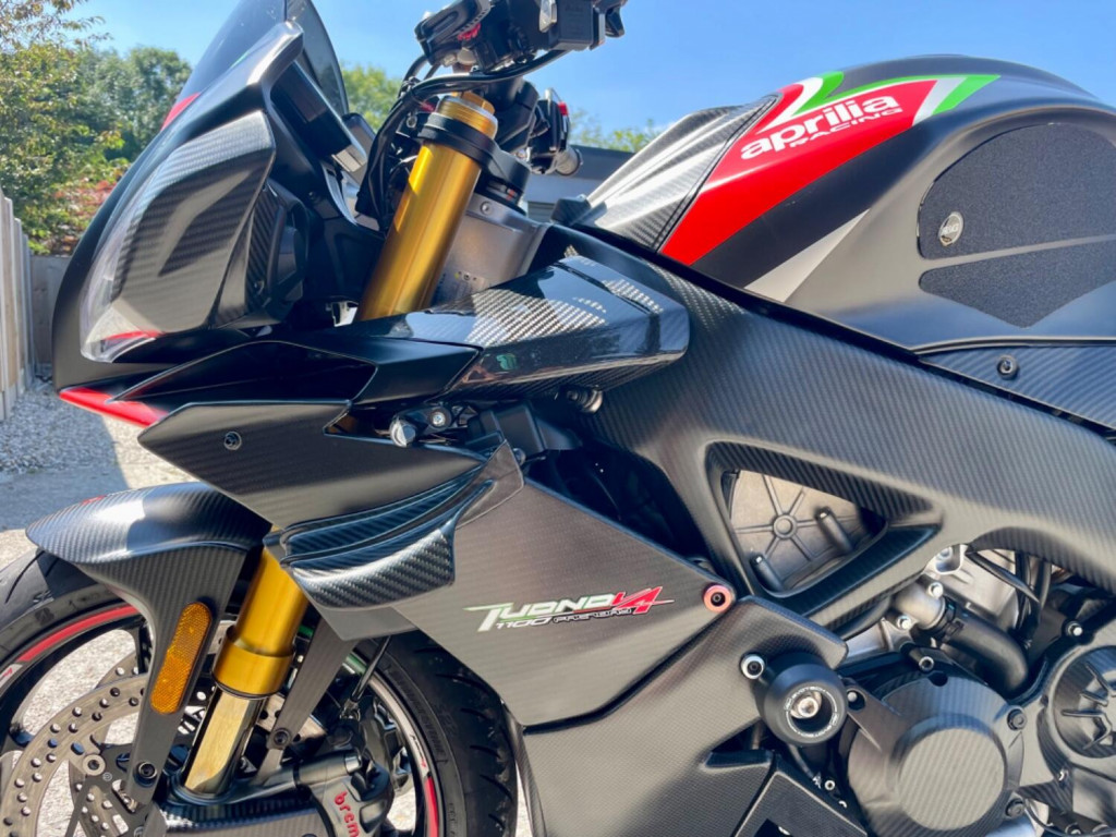 APRILIA Tuono 1100 V4