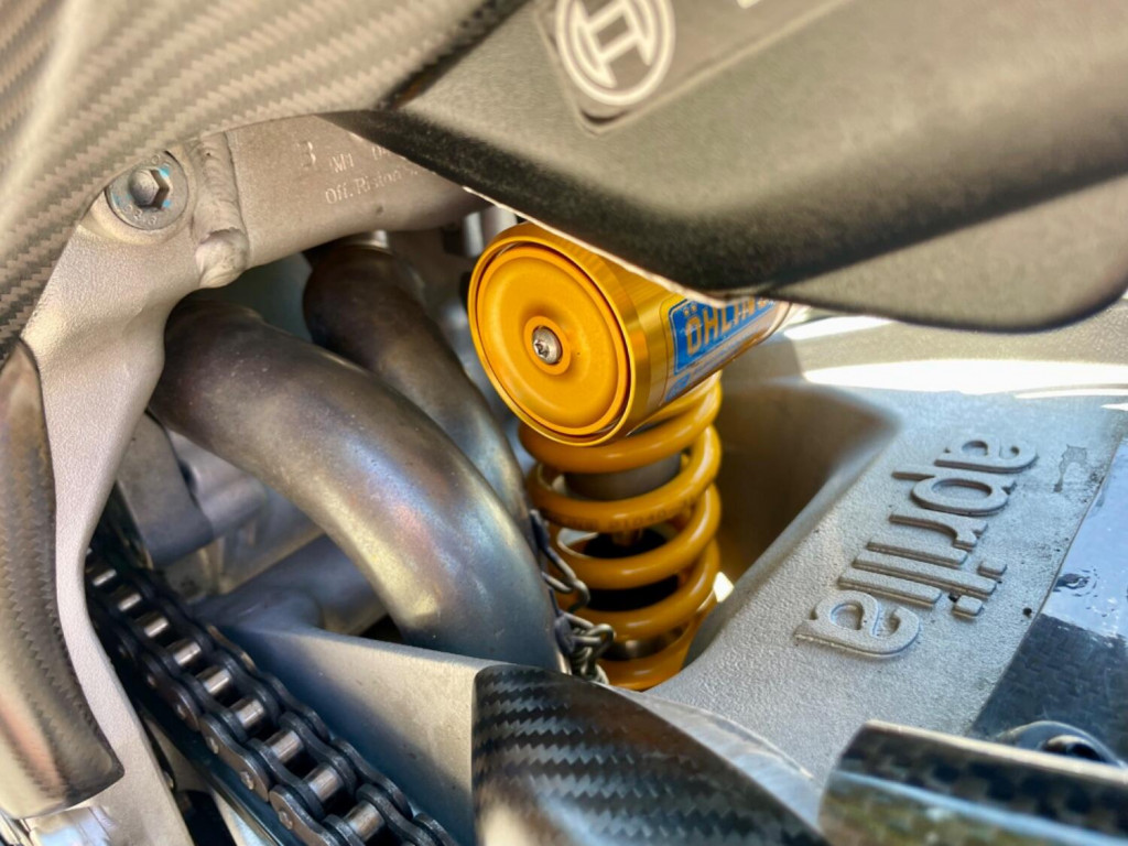 APRILIA Tuono 1100 V4