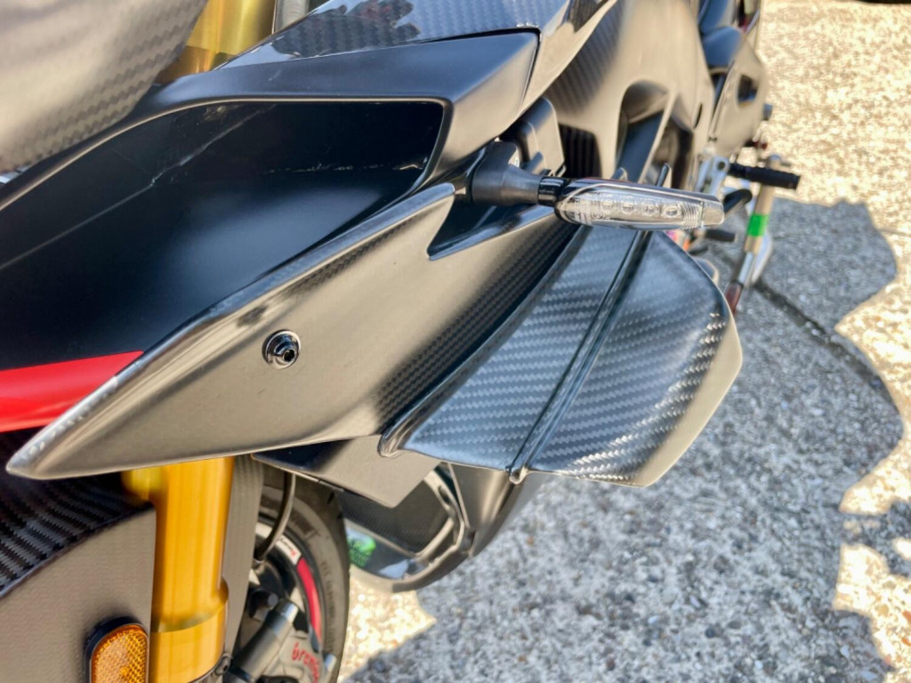 APRILIA Tuono 1100 V4