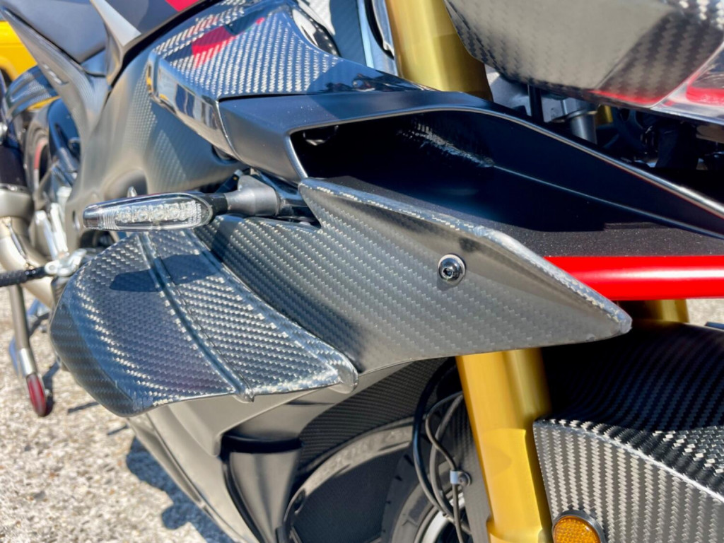 APRILIA Tuono 1100 V4