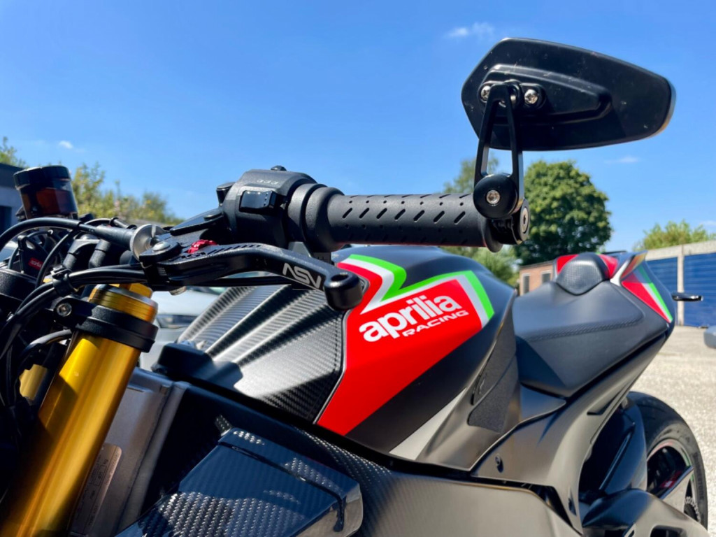 APRILIA Tuono 1100 V4
