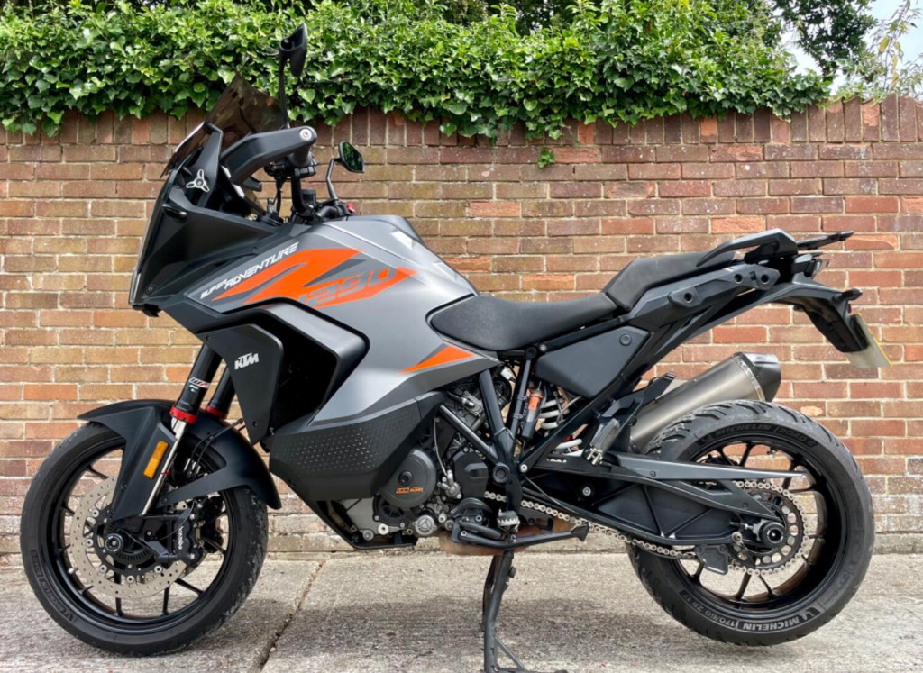 View KTM 1290 SUPER ADVENTURE 1290 SUPER ADVENTURE S