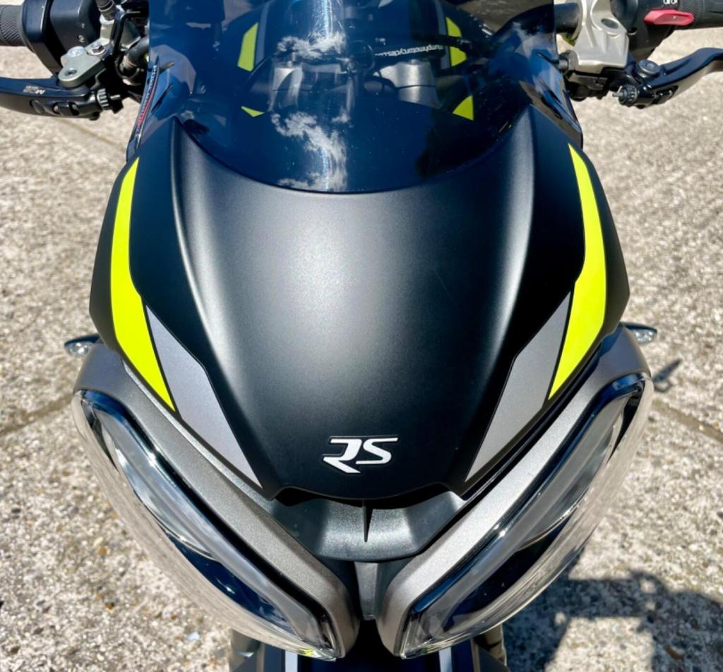 TRIUMPH STREET TRIPLE 765