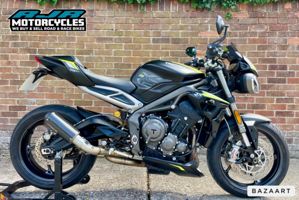 View TRIUMPH STREET TRIPLE 765 RS