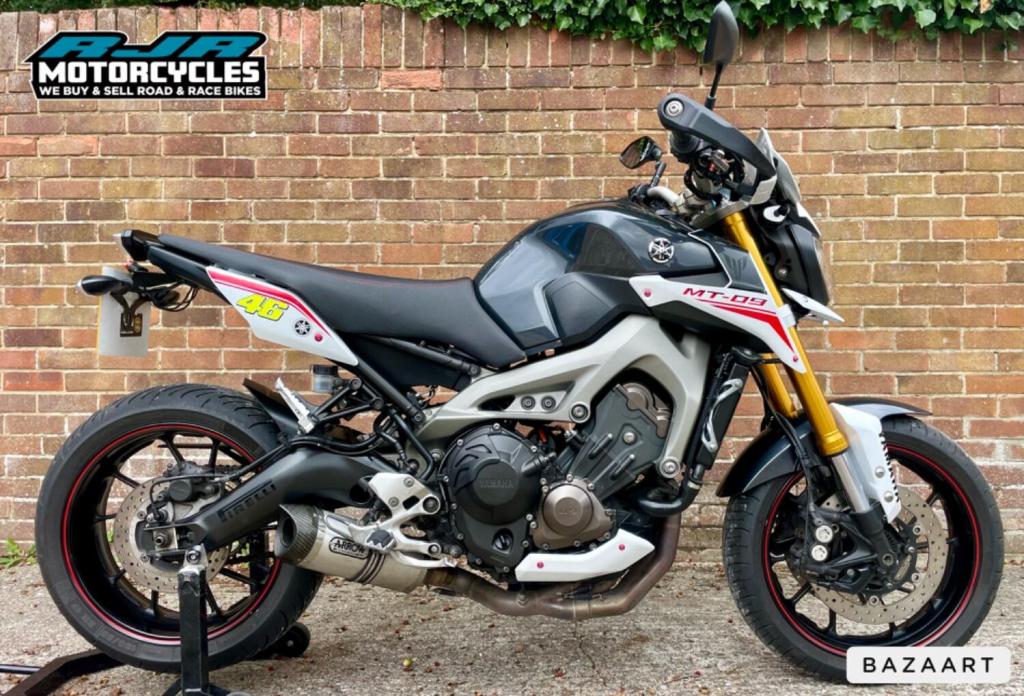 View YAMAHA MT-09 