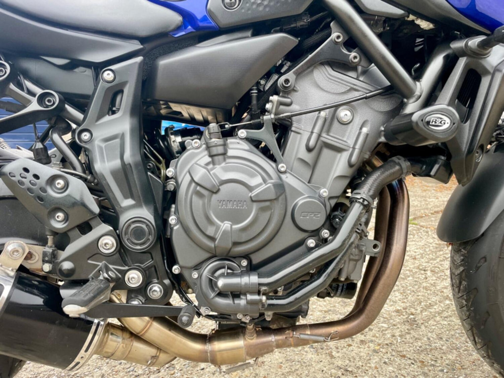 YAMAHA MT-07