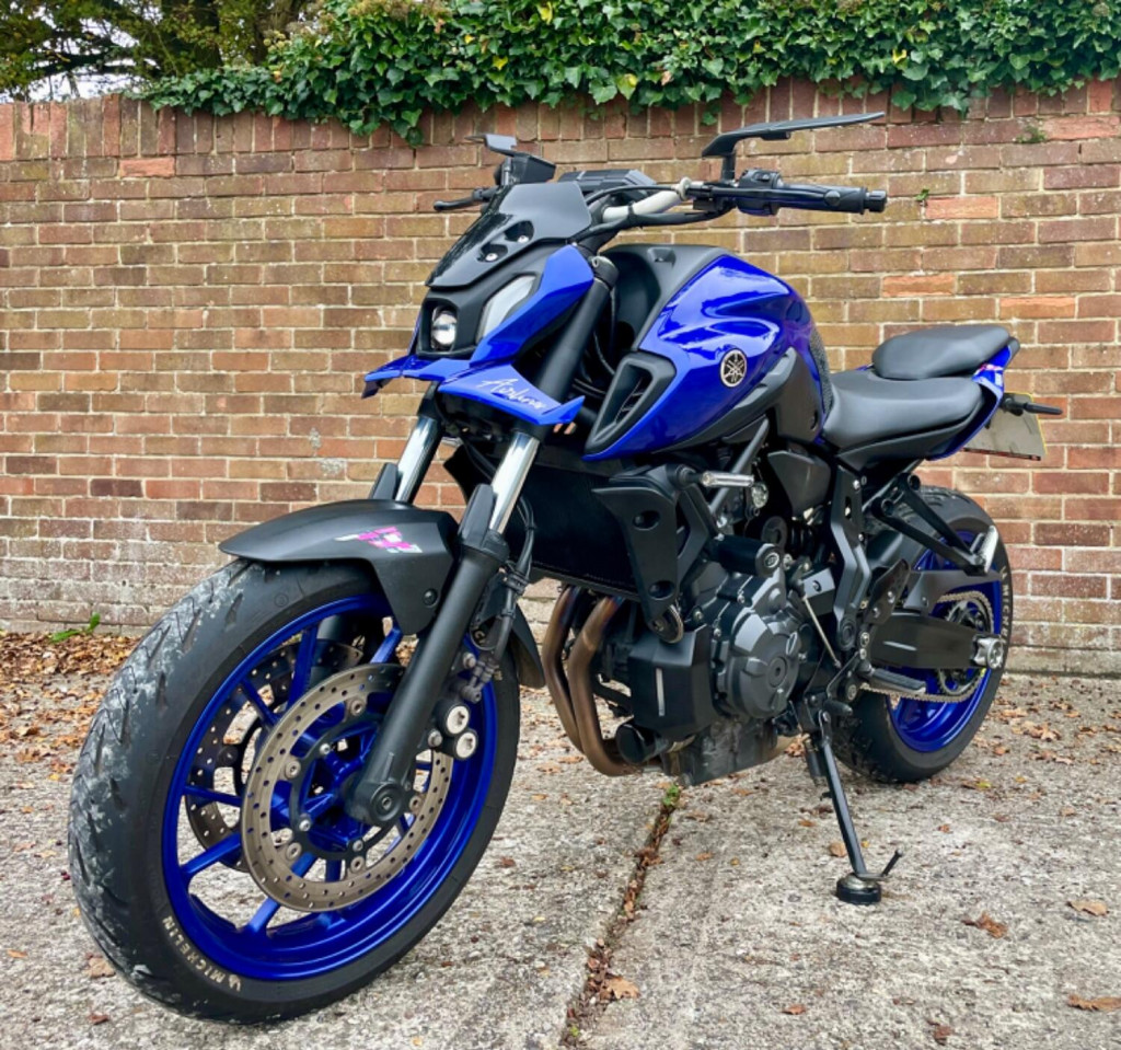 View YAMAHA MT-07 