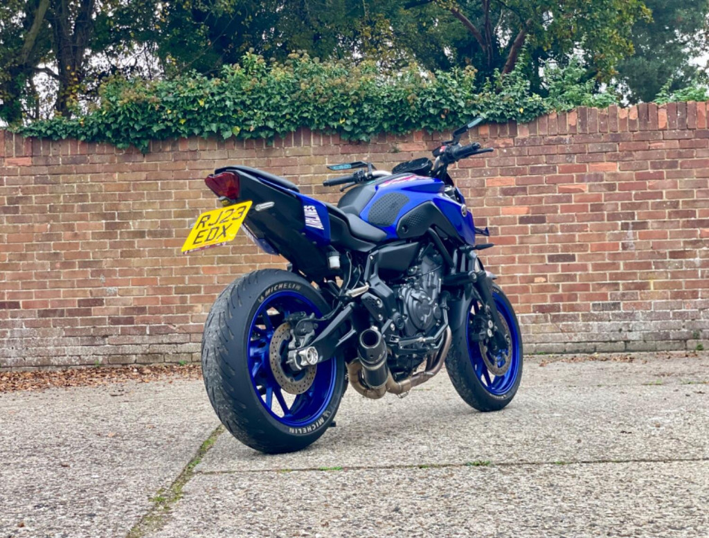 YAMAHA MT-07